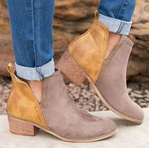 Corkys Shotgun Ankle Boots Size 9